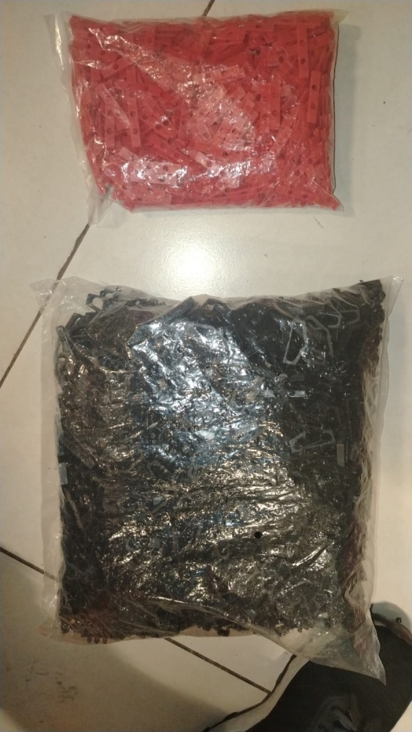 GANCHOS AKZ01 FE-01
