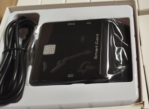 LECTOR DE DNI ELCTRONICO  4EN1 SMART CARD; SIM; SD CAJA BLANCA FE-141