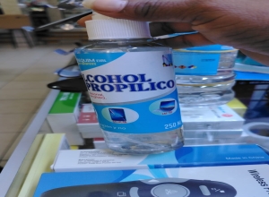 ALCOHOL ISOPROPILICO CON ATOMIZADOR DE 250ML